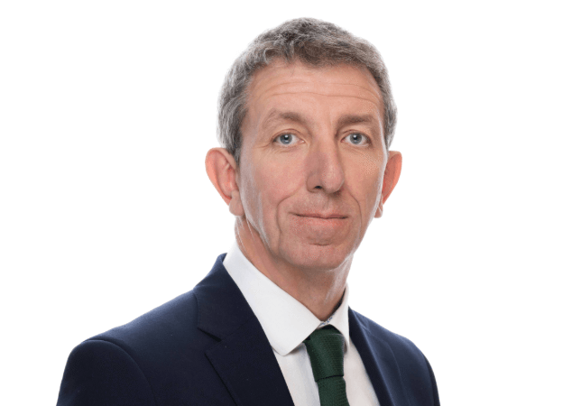 Stephen Halloran headshot